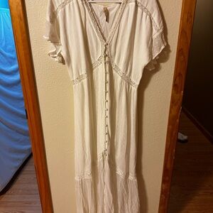 ShyanneWhite Button-Front Maxi Dress with Lace Trim